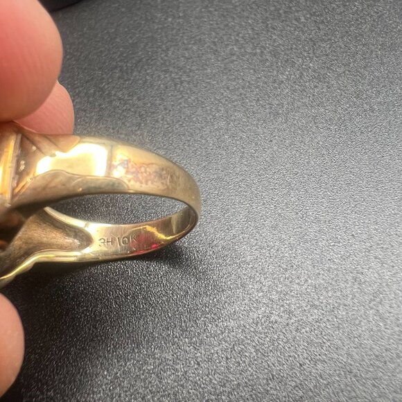 Mens 10K Gold Signet Ring with smooth garnet stone, Vintage Size 8.5 Unisex Ring - Picture 8 of 11